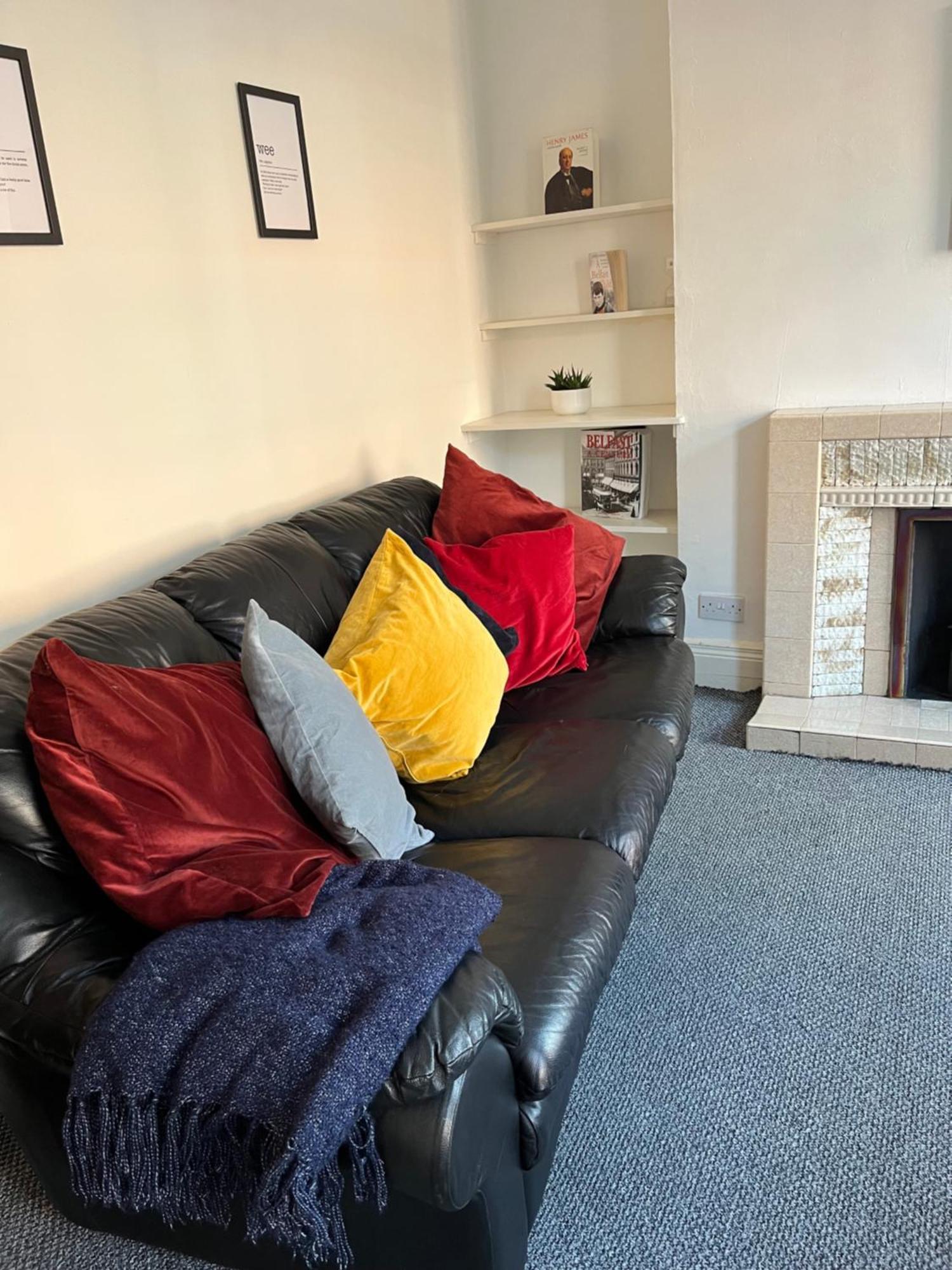 Loganberry Apartment Belfast Bagian luar foto